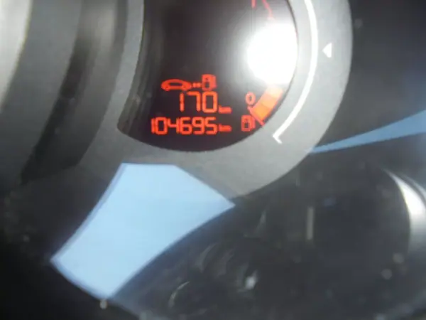 Citroën C3 2014 - 6750 EUR, 105000 km - AUTO.MOTO.pt - 105000km - foto 23 de 31