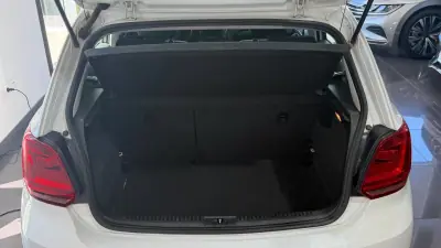 Volkswagen Polo 2016 - 7999 EUR, 148121 km - 148121km - foto 5 de 17