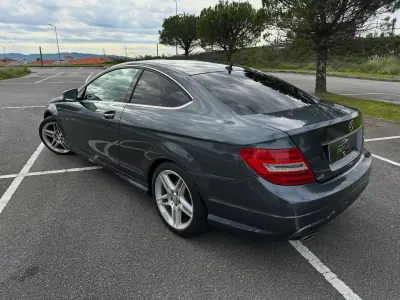 Mercedes-Benz C 180 2012 - 14950 EUR, 285000 km - AUTO.MOTO.pt - 285000km - foto 16 de 20