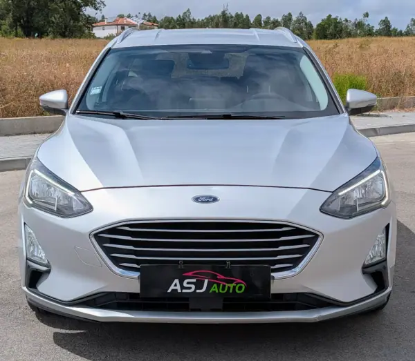 Ford Focus SW 2019 - 8900 EUR, 205714 km - AUTO.MOTO.pt - 205714km - foto 3 de 22