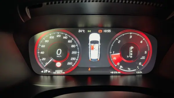 Volvo V90 2016 — foto 3 de 15