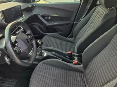 Peugeot 2008 2023 - 17500 EUR, 78409 km - AUTO.MOTO.pt - 78409km - foto 5 de 8