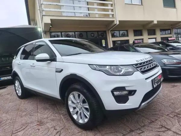 Land Rover Discovery Sport 2016 - 21500 EUR, 178000 km - AUTO.MOTO.pt - 178000km - foto 4 de 33