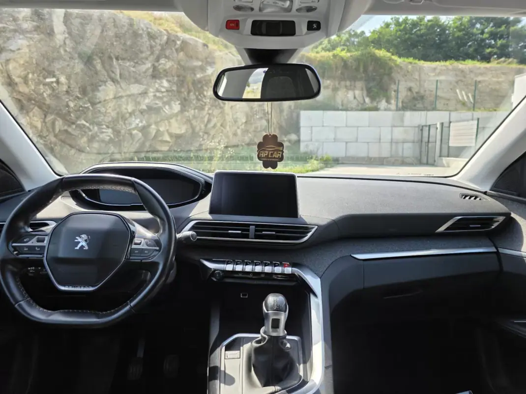 Peugeot 3008 2017 - 18990 EUR, 117000 km - AUTO.MOTO.pt - 117000km - foto 3 de 15
