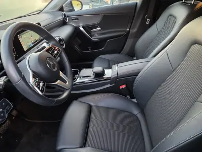 Mercedes-Benz CLA 180 2022 - 25900 EUR, 146000 km - AUTO.MOTO.pt - 146000km - foto 10 de 17