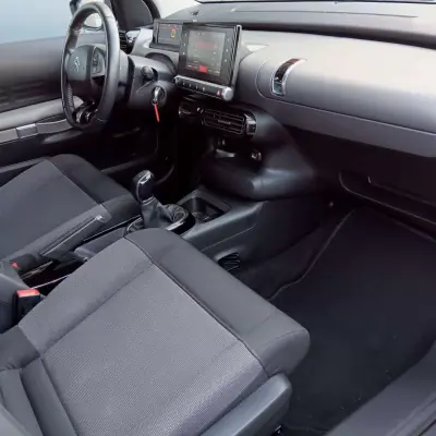 Citroën C4 Cactus 2018 - 11900 EUR, 132271 km - AUTO.MOTO.pt - 132271km - foto 12 de 18