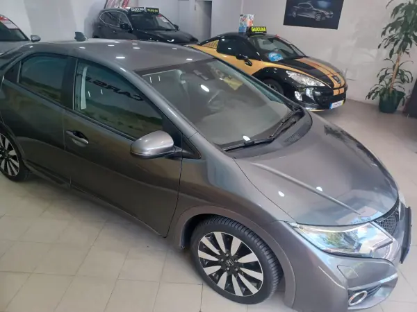 Honda Civic 2016 - 14890 EUR, 120487 km - AUTO.MOTO.pt - 120487km - foto 8 de 34