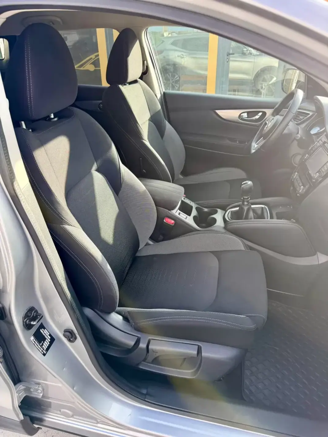 Nissan Qashqai 2018 - 18490 EUR, 111000 km - 111000km - foto 38 de 39
