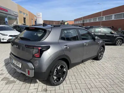 Kia Stonic 2026 - 20500 EUR, 500 km - foto 6 de 17