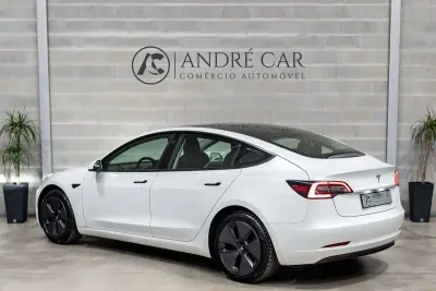 Tesla Model 3 2021 - 25450 EUR, 58710 km - AUTO.MOTO.pt - 58710km - foto 7 de 56