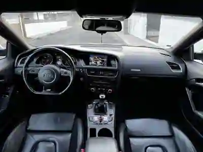 Audi A5 2013 - 21500 EUR, 246000 km - AUTO.MOTO.pt - 246000km - foto 14 de 15