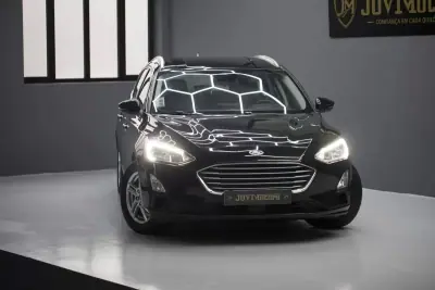 Ford Focus 2021 - 13850 EUR, 196506 km - AUTO.MOTO.pt - 196506km - foto 6 de 42