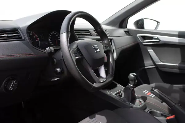SEAT Ibiza 2021 - 14890 EUR, 87000 km - AUTO.MOTO.pt - 87000km - foto 13 de 33