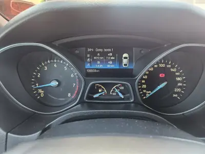 Ford Focus C-Max 2018 - 14500 EUR, 108000 km - 108000km - foto 32 de 37