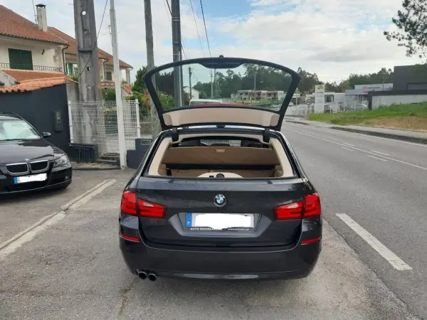 BMW 520 2012 - 13400 EUR, 206550 km - AUTO.MOTO.pt - 206550km - foto 11 de 28