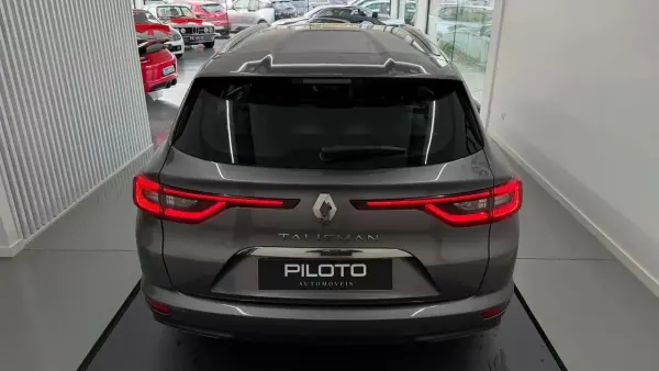 Renault Talisman Sport Tourer 2019 - 12990 EUR, 352006 km - AUTO.MOTO.pt - 352006km - foto 8 de 27