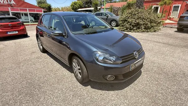 Volkswagen Golf 2010 - 8950 EUR, 141014 km - AUTO.MOTO.pt - 141014km - foto 13 de 43
