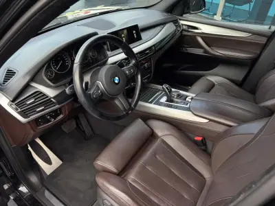 BMW X5 2016 - 29900 EUR, 118000 km - AUTO.MOTO.pt - 118000km - foto 7 de 12