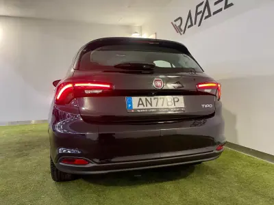 Fiat Tipo 2021 - 11700 EUR, 141000 km - AUTO.MOTO.pt - 141000km - foto 8 de 34