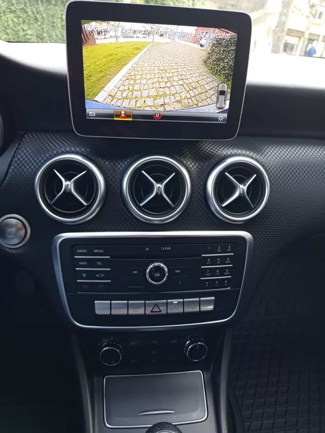 Mercedes-Benz A 180 2018 - 17990 EUR, 75772 km - AUTO.MOTO.pt - 75772km - foto 9 de 12