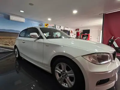 BMW 118 2010 - 10750 EUR, 289185 km - AUTO.MOTO.pt - 289185km - foto 7 de 18