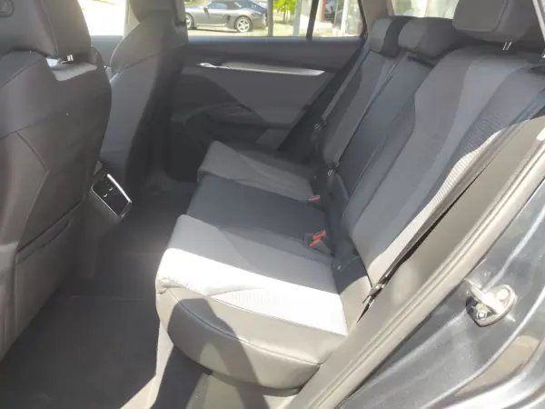 Skoda Enyaq 2021 - 29990 EUR, 74895 km - AUTO.MOTO.pt - 74895km - foto 12 de 23