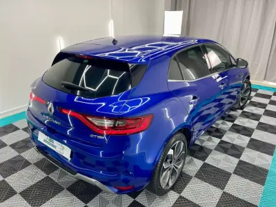 Renault Mégane 2016 - 13999 EUR, 182000 km - AUTO.MOTO.pt - 182000km - foto 7 de 22