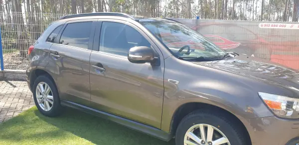 Mitsubishi ASX 2010 - 8950 EUR, 180000 km - AUTO.MOTO.pt - 180000km - foto 3 de 11