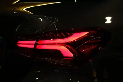 Mercedes-Benz A 250 2020 - 23900 EUR, 140000 km - AUTO.MOTO.pt - 140000km - foto 10 de 35