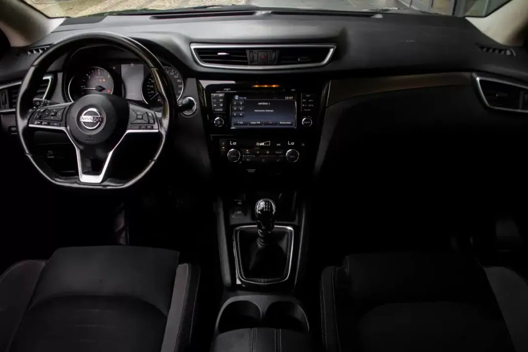 Nissan Qashqai 2018 - 13990 EUR, 168596 km - AUTO.MOTO.pt - 168596km - foto 29 de 29