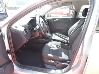 Audi A1 2016 - 12500 EUR, 191278 km - AUTO.MOTO.pt - 191278km - foto 12 de 31