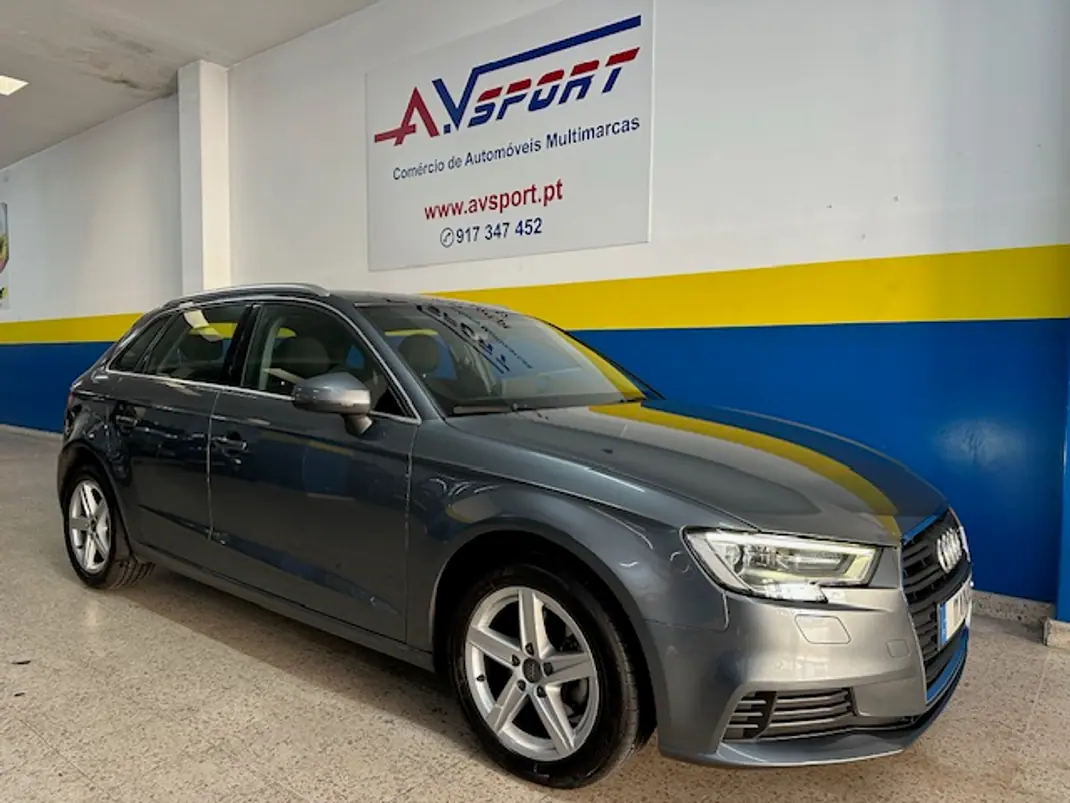 Audi A3 Sportback 2019 - 16450 EUR, 174000 km - AUTO.MOTO.pt - 174000km - foto 1 de 25
