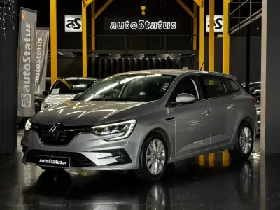 Renault Mégane Sport Tourer 2022 - 16990 EUR, 132900 km - AUTO.MOTO.pt - 132900km - foto 7 de 31