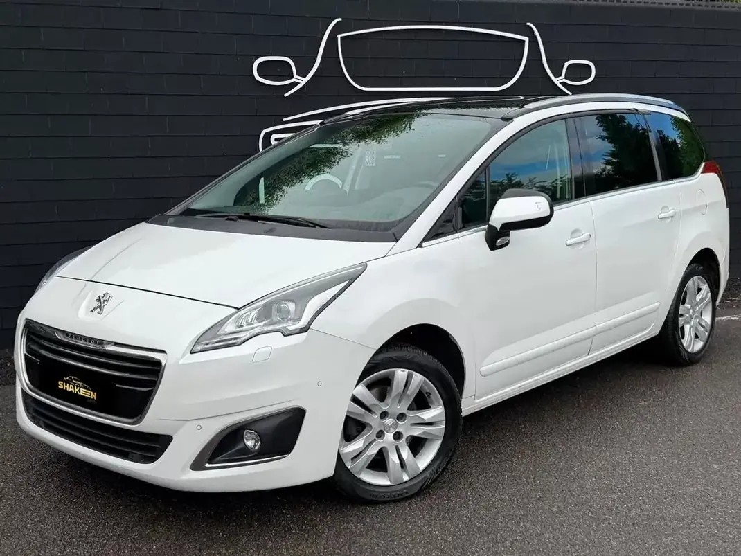 Peugeot 5008 2016 - 10890 EUR, 167724 km - AUTO.MOTO.pt - 167724km - foto 1 de 13