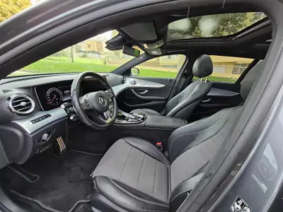 Mercedes-Benz E 220 2018 - 36980 EUR, 125000 km - AUTO.MOTO.pt - 125000km - foto 18 de 25