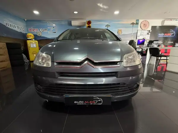 Citroën C4 2012 - 4000 EUR, 314828 km - AUTO.MOTO.pt - 314828km - foto 2 de 18