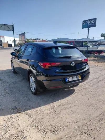 Opel Astra 2017 - 10900 EUR, 190000 km - AUTO.MOTO.pt - 190000km - foto 14 de 14