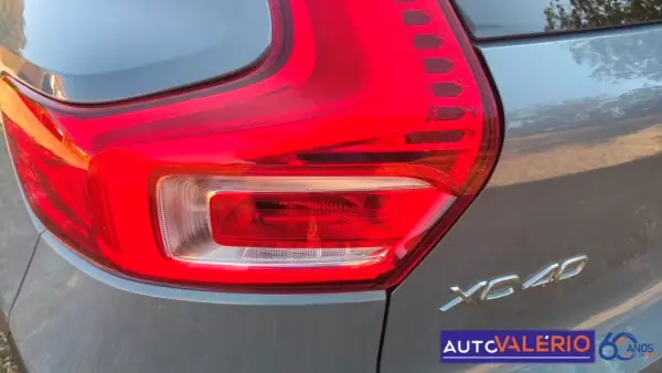 Volvo XC 40 2022 - 31950 EUR, 52139 km - AUTO.MOTO.pt - 52139km - foto 4 de 47