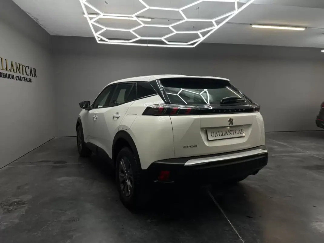 Peugeot 2008 2022 - 17200 EUR, 22770 km - 22770km - foto 6 de 14