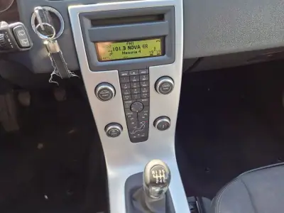 Volvo C30 2011 - 8900 EUR, 199999 km - AUTO.MOTO.pt - 199999km - foto 25 de 29