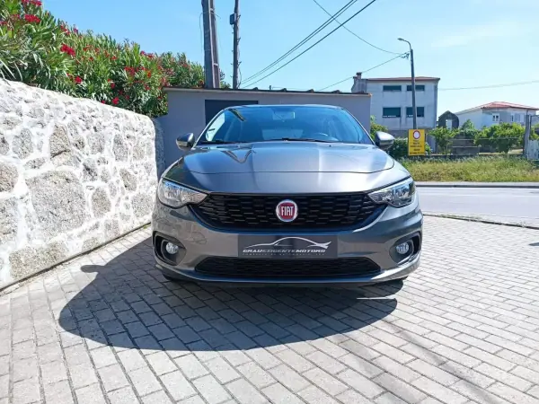Fiat Tipo 1.3 D Facelift- Garantia Incluída - Modelo de 2019; 2019 Diesel — 83 000 km · Braga Fiat Tipo 1.3 D Facelift- Garantia Incluída - Modelo de 2019; 2019 Diesel