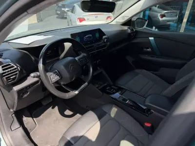 Citroën e-C4 2021 - 15500 EUR, 130000 km - AUTO.MOTO.pt - 130000km - foto 6 de 11
