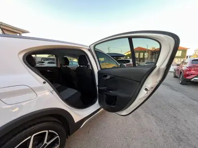 Fiat Tipo Cross 2022 - 14950 EUR, 98000 km - AUTO.MOTO.pt - 98000km - foto 39 de 53