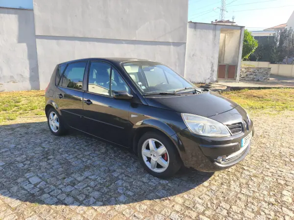 Renault Scénic 2008 — photo 2 of 11