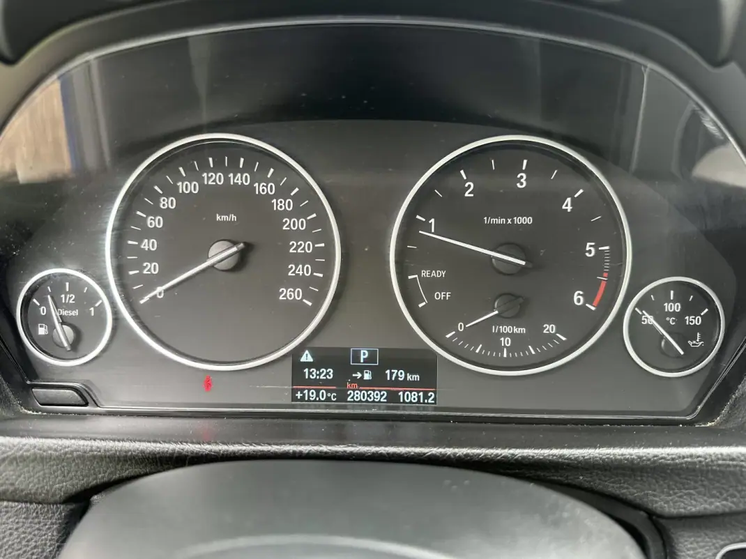 BMW 316 2017 - 16000 EUR, 280000 km - 280000km - foto 36 de 56