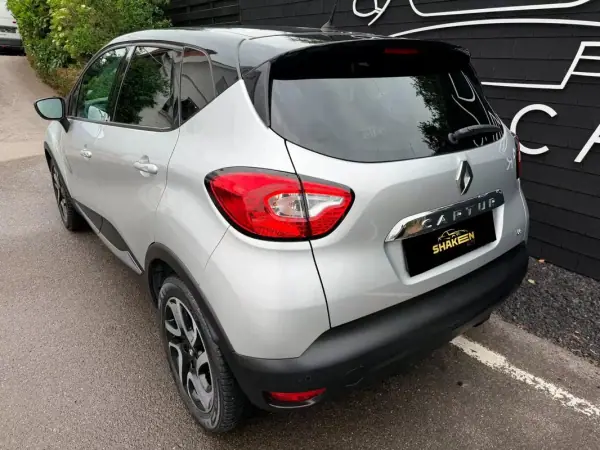 Renault Captur 2016 - 10890 EUR, 122412 km - AUTO.MOTO.pt - 122412km - foto 3 de 11