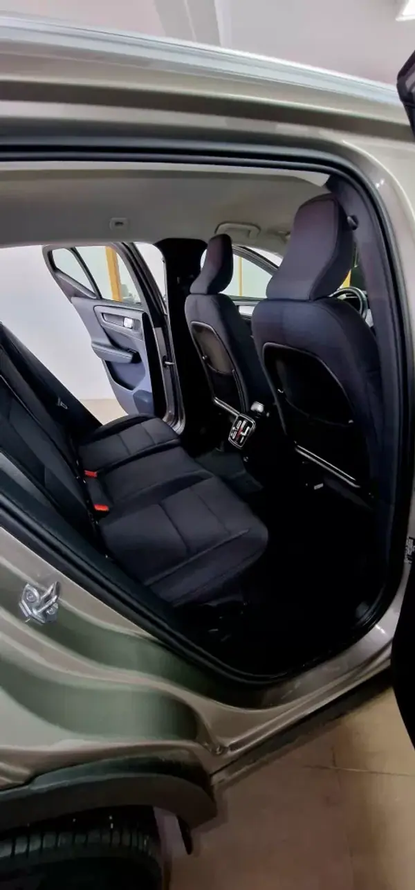 Volvo XC 40 2021 - 23950 EUR, 102307 km - 102307km - foto 53 de 64