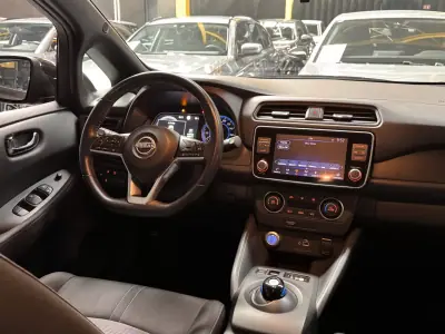 Nissan Leaf 2022 - 15990 EUR, 95500 km - AUTO.MOTO.pt - 95500km - foto 18 de 32