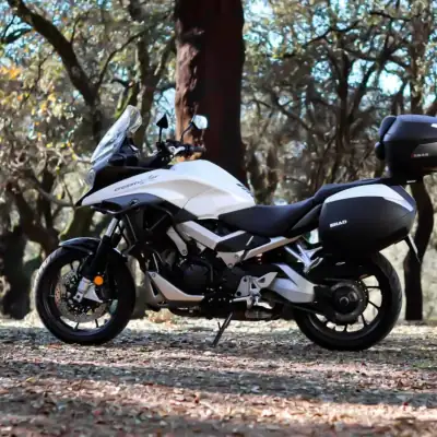 Honda VFR 1200X DCT 2015 - 8750 EUR, 74500 km - AUTO.MOTO.pt - 74500km - foto 4 de 12