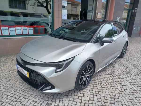 Toyota Corolla 2024 - 38890 EUR, 25995 km - AUTO.MOTO.pt - 25995km - foto 2 de 34
